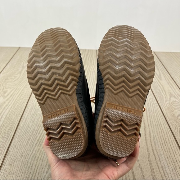 Sorel Youth Cheyanne ii Lace Leather Boots Youth Size 2 Elk (tan) Black $90 - Picture 8 of 9